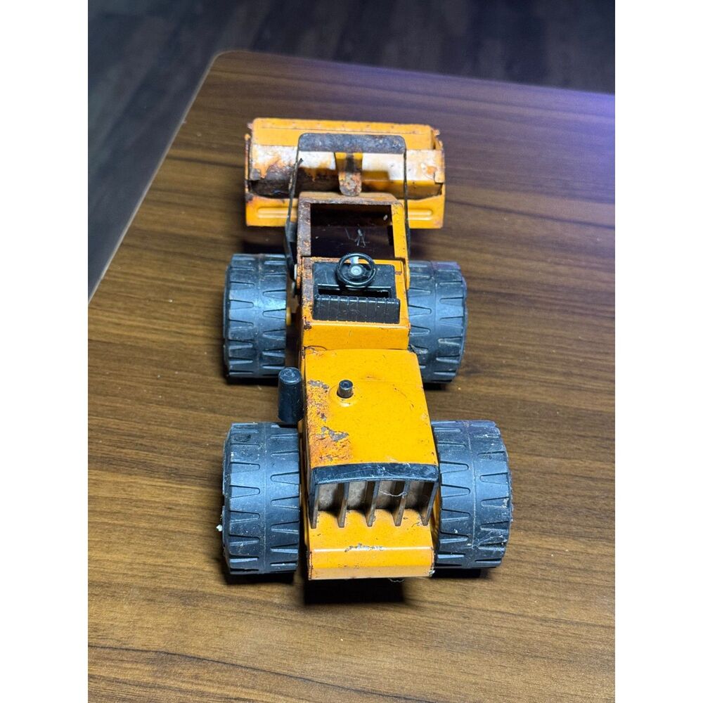 Tonka Front End Loader - Picture 2 of 3